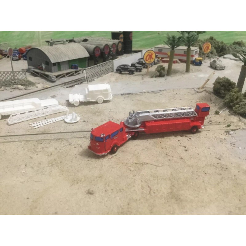 "Handmade" N Scale Fire Truck Engine AMERICAN LAFRANCE 900 4