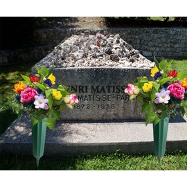 12 Pack Memorial Flower Vase Plastic Cemetery Vases with Spikes Cemetery Decorations for Grave Decorations for Cemetery Vases for Flowers Plastic Vases for Flowers Cemetery Flowers for Grave Vase