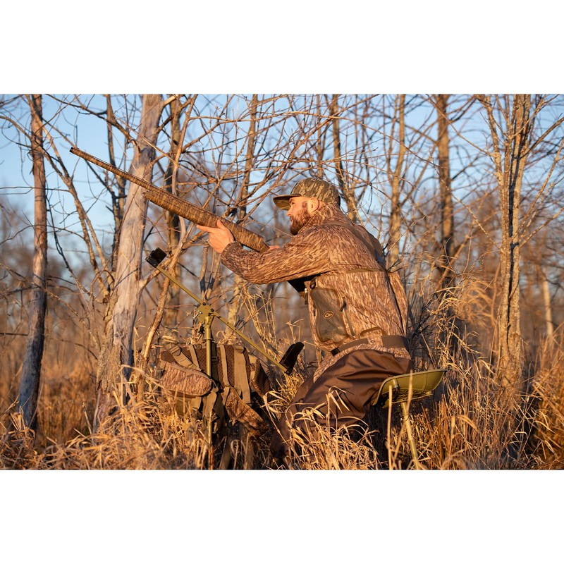 AVIAN-X Ergo Ultimate Marsh Seat for Waterfowl Hunting - Ergonomic