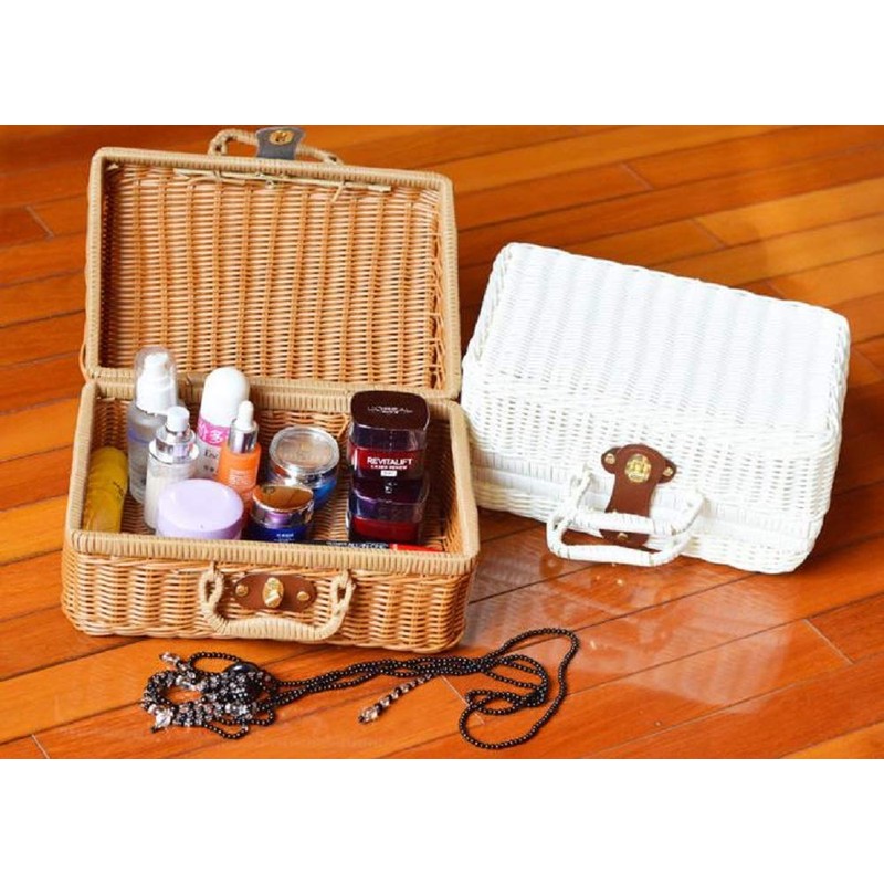 Myth Square: Picnic Basket, Hand Held Size, Lid Included, Travel,