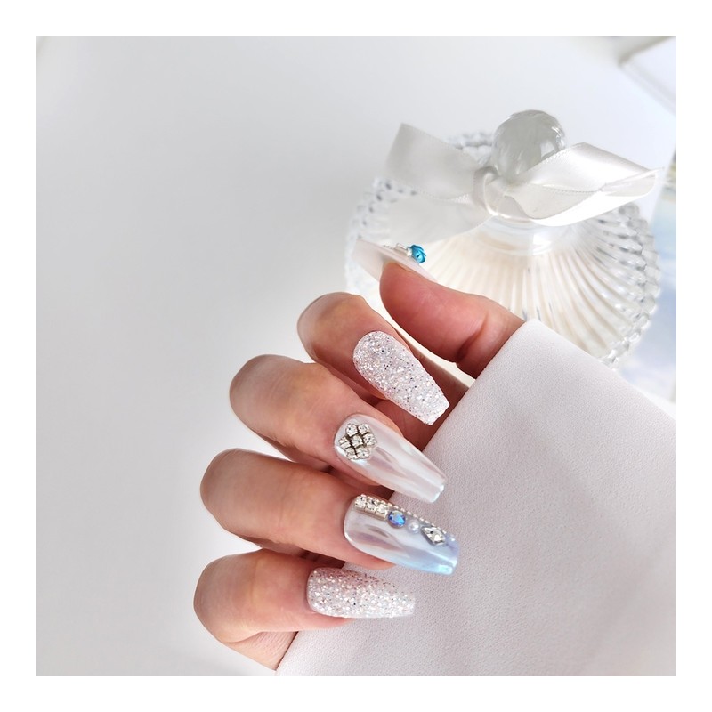 Blue Zircon Rose Handmade Nail Tips - Almond / 블루