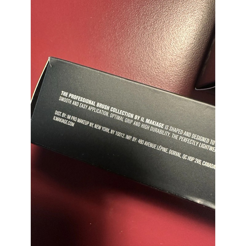IL Makiage NIB *TWO* IL MAKIAGE Brush Set / 100