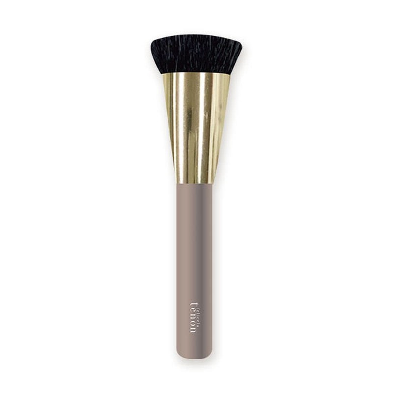 Ferriceratinone Foundation Brush