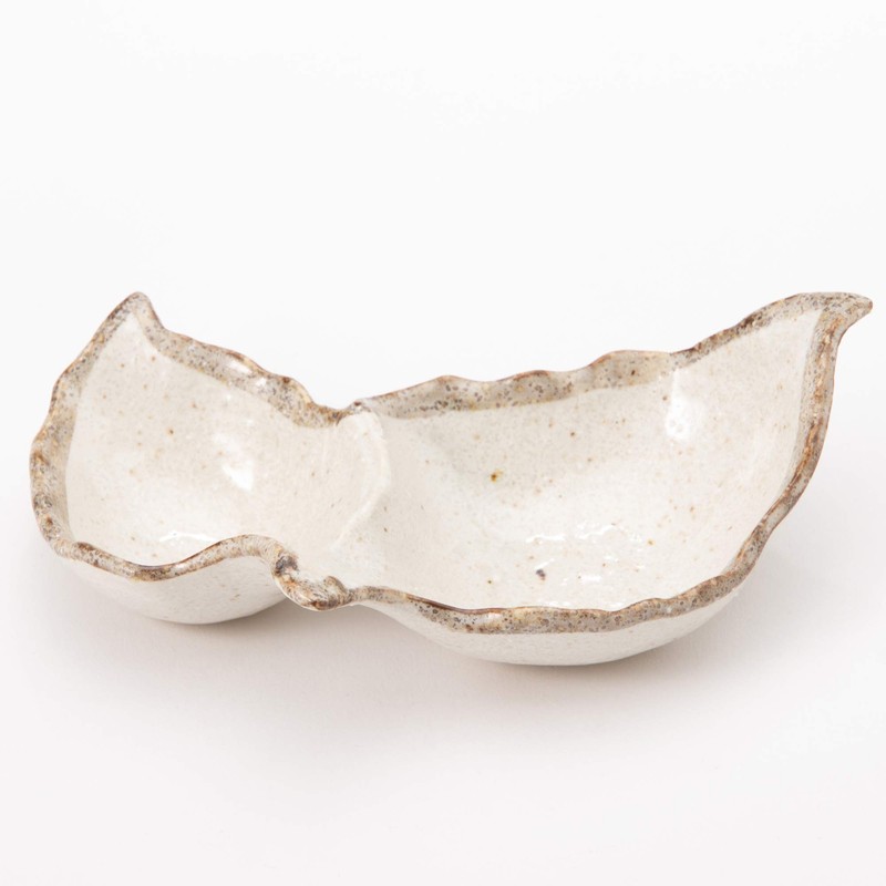 Mino Ware White Karatsu Futatsuba Condiment K43280