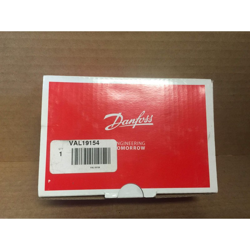Danfoss 013G8020/VAL19154 VALVE; 3/4" STRAIGHT THERMOSTATIC RADIATOR VALVE