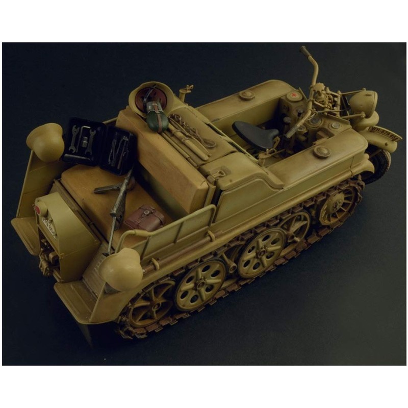 Italeri 7404 Kettenkrad WWII Military Vehicle 1/9 Scale Model Kit