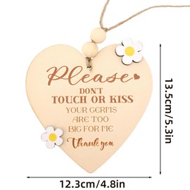 Please Do Not Touch or Kiss Baby Sign, Wooden No Touching Baby Signage Dont Touch Sign for Newborns Car Seat & Stroller Pram Tag Ideal for Baby Shower(Heart)