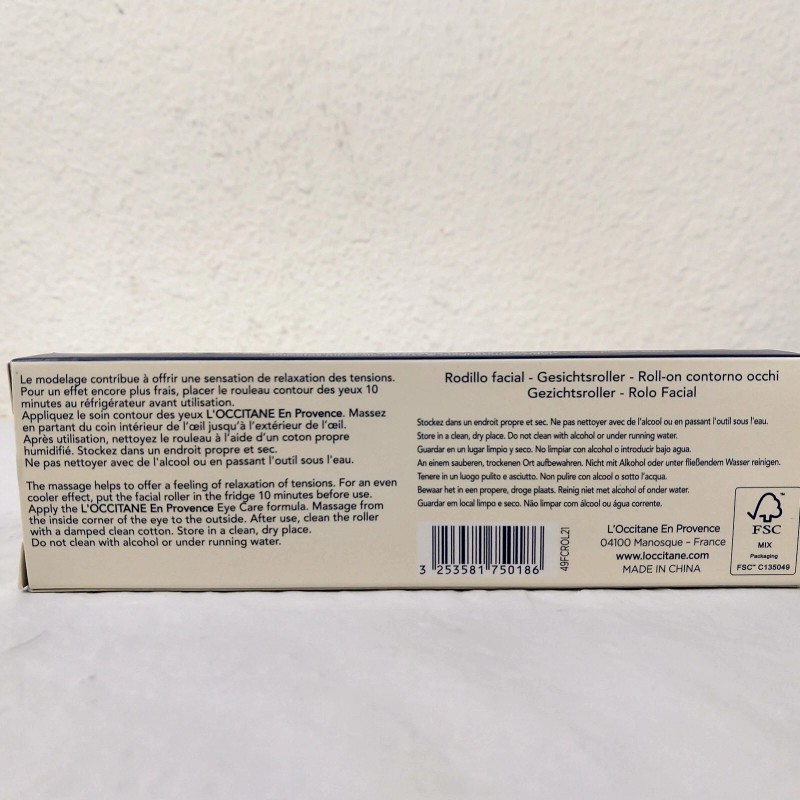 L’OCCITANE L'Occitane Facal Roller Beech wooden handle NIB