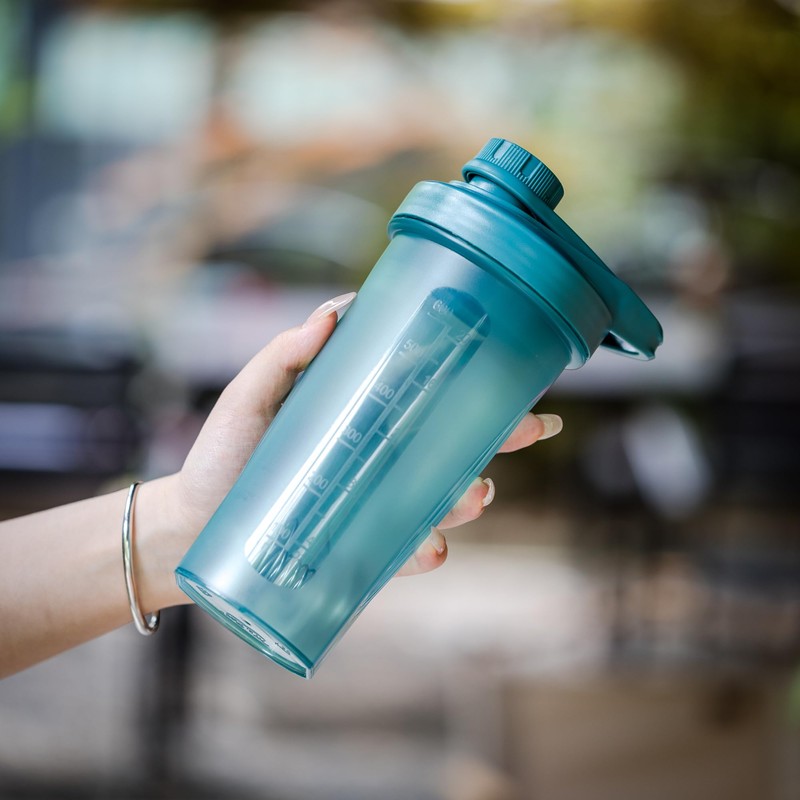 Mr. Pen- Shaker Bottles for Protein Mixes with Twist Cap,