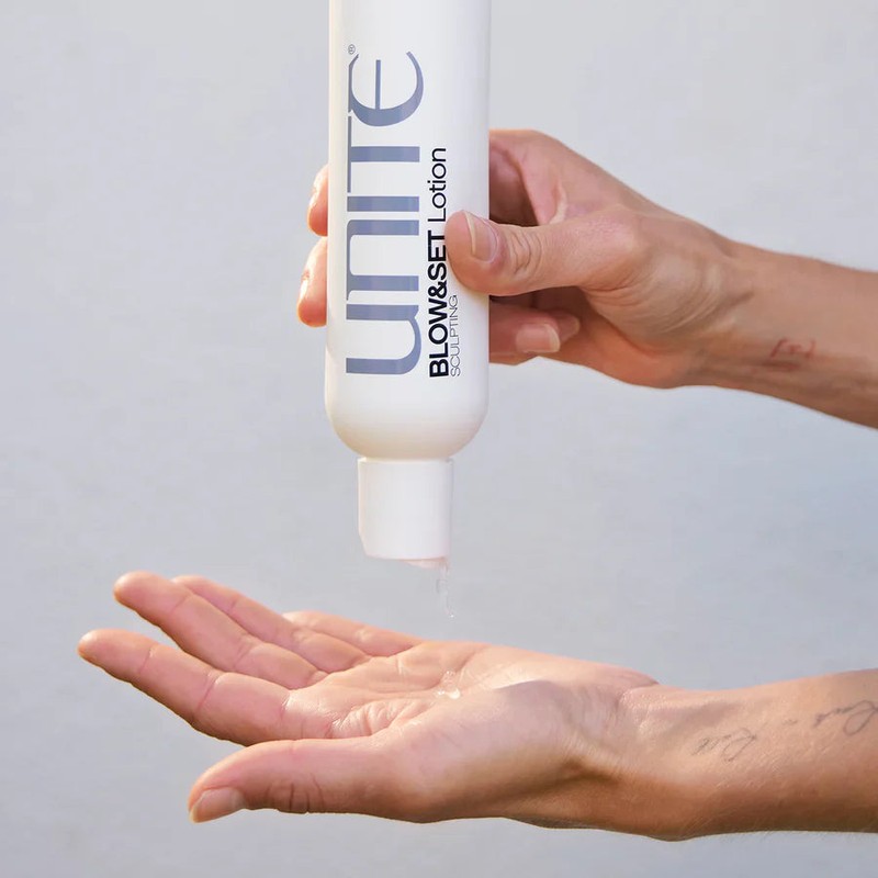 Unite Blow and Set Sculpting Lotion 236ml