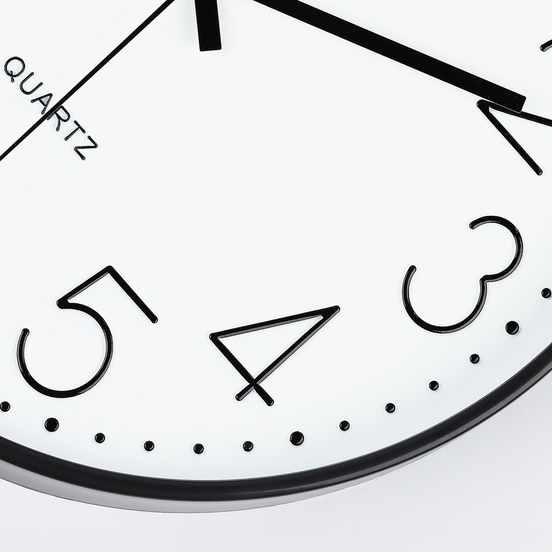 Lafocuse 3D Numbers Silent Wall Clock Black 30 cm Modern
