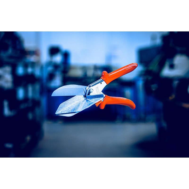 Original LÖWE Professional Mitre Scissors 3.304 with 45° Stops for