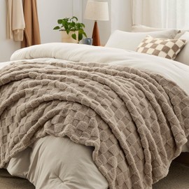 Bedsure Bedsure California King Comforter Set 5 Pieces - Bed in a Bag with Checkered Throw Blanket and Decorative Pillow, Lightweight Bedding Comforter Sets, All Season Boho Bedding, Linen Beige