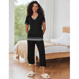 Ekouaer Capri Pajama Sets for Women Capri Pants with Short Tops Sleepwear Ladies Sleep Sets Short Sleeve Pjs Sets Soft Two Piece Loungewear Sets Black