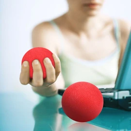 Dilwe Bolas de Ejercicio para Manos, Silicona Terapia de Manos Agarre la Bola Fuerza de Mano Fuerza para la Mano Dedo Fuerza Alivio del estrés(Rojo)