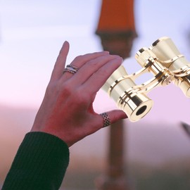 Opera Glasses 3X25 Theater Glasses with Necklace Retro Binocular Musical Concert Opera Binoculars for Adults Women