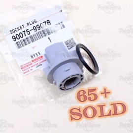 Toyota New OEM  Genuine Toyota  Turn Signal  Lamp Socket  4RUNNER CAMRY TACOMA SCION TC