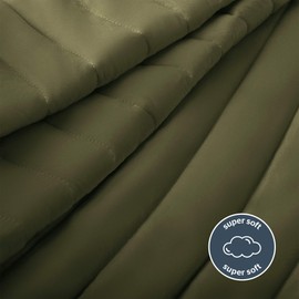 Silentnight Supersoft Quilted Bedspread - Add a Layer of Extra Style and Warmth - Smooth Comfy Touch Microfibre Coverlet Bed Sofa Throw - Machine Washable and Non-Iron Fabric - 150x200cm, Green