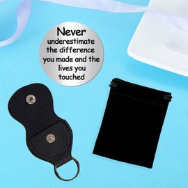 Inspirational Pocket Hug Token Long Distance Gifts for Friend Family Lovers Relationship Keepsake Keychain Double Sided Gifts with PU Leather Keyring (never underestimate the difference you made)