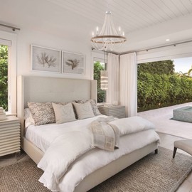 ELYCCUPA Wood Beaded Chandelier 5 Lights Boho Candle French Country Farmhouse Chandelier Bohemia Pendant Light for Living Room Dining Room Kitchen Foyer, Distressed White, Dia 26”