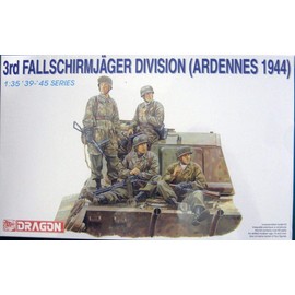6113 1/35 3rd Fallschirmuager Division Ardennes '44 by Dragon Models USA