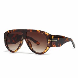 Trendy Retro Oversized Aviator Sunglasses for Women Men 70s Unique Luxury Thick Classic Sun Glasses(Leopard)