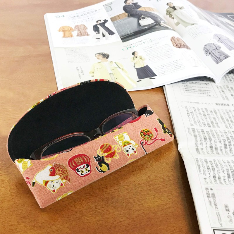 [LamPlanning] Poitto Glasses Case Hard Case Glasses Compact Lightweight Magnetic