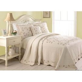 MODERN HEIRLOOM Felisa Floral Embroidered Quilted Bedspread, Lightweight All Seasons Vintage Bedding, King Size 120" W x 118" L, Pink/Ivory