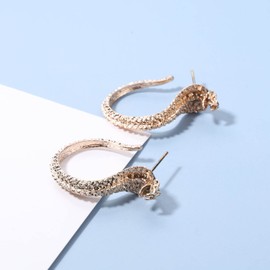 Yheakne Vintage Snake Studs Earrings Gold Snake Dangle Earrings Animal Serpent Earrings Punk Cool Snake Earrings Jewelry for Women Girls Gifts (Gold)