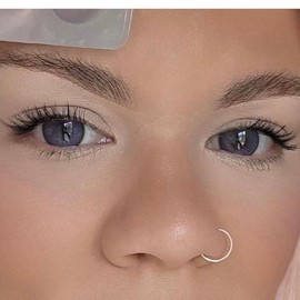 Makeup tools with easy application:_Pale Violet