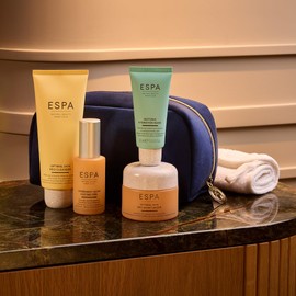 ESPA Radiant Glow Collection | Active Nutrients Spa Skincare Gift Set Worth over £150| 4-Step Routine with Cleanser, Enzyme Peel, Moisturiser & Hydration Mask, Cotton Cleansing Cloth & Cosmetic Bag