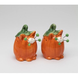 Fine Ceramic Whisker Pumpkin Cat Salt & Pepper Shakers Set by Amy Lacombe, 2-7/8" H