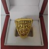 Roberto Clemente - Pittsburgh Pirates Commemorative Ring With Wooden Display
