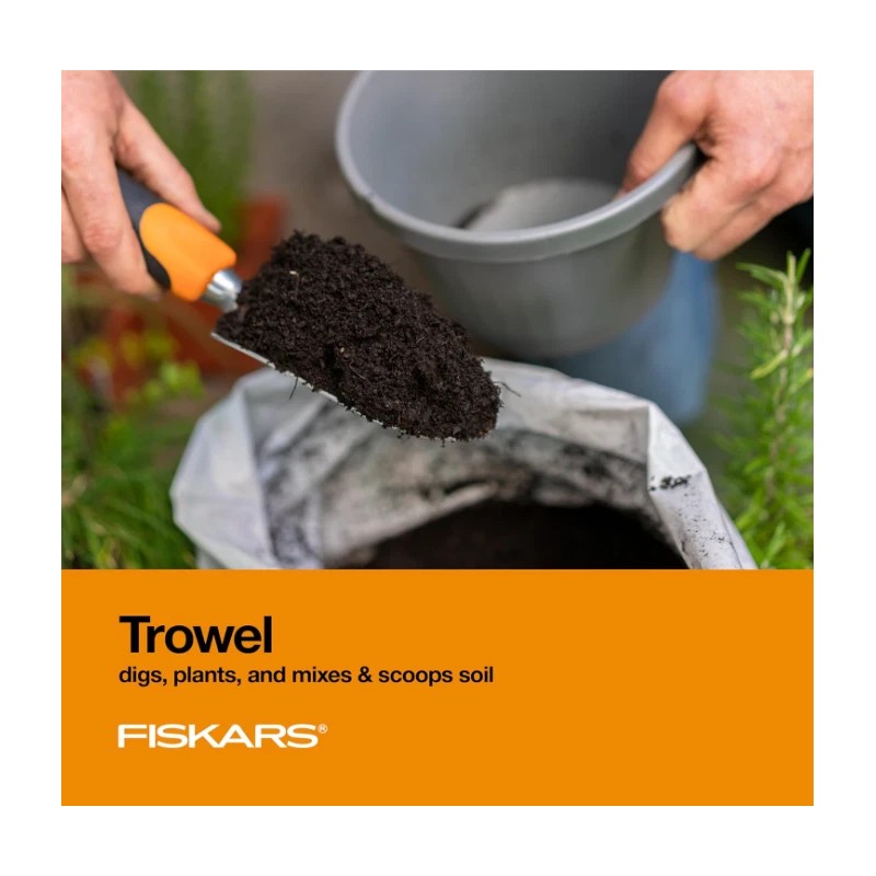 Fiskars 3-in-1 Garden Tool Set with Trowel, Transplanter & Cultivator,