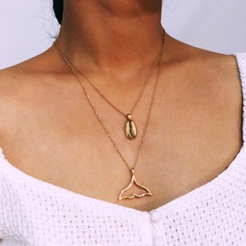 Dervivea Bohemian Multilayer Shell Necklace Choker Gold Whale Tail Chain Hollow Dolphin Tail Chain Shell Chain Jewellery for Women and Girls