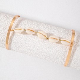 Wendalern Gold Upper Arm Cuff Bracelet Layered Shell Tassel Cuff Bangle Adjustable Open Arm Cuff Vintage Seashell Arm Chain African Armlet Armband Jewelry for Women