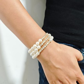 Pearl Crystal Bracelet for Women Multi Layered Pearl Crystal Rhinestone Adjustable Bracelet Wedding Prom Jewelry (Gold Round)