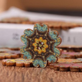 AKOAK 100 Pcs/Set Simple Retro Style Sunflower Classical Pattern Design Cartoon Wooden Decorative Buttons (15MM)