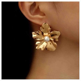 Inilbran Boho Large Flower Earrings Vintage Flower Pearl Earrings Punk Exaggerated Earrings Gold Pearl Flower Stud Earrings Jewellery for Women and Girls, Alloy Steel