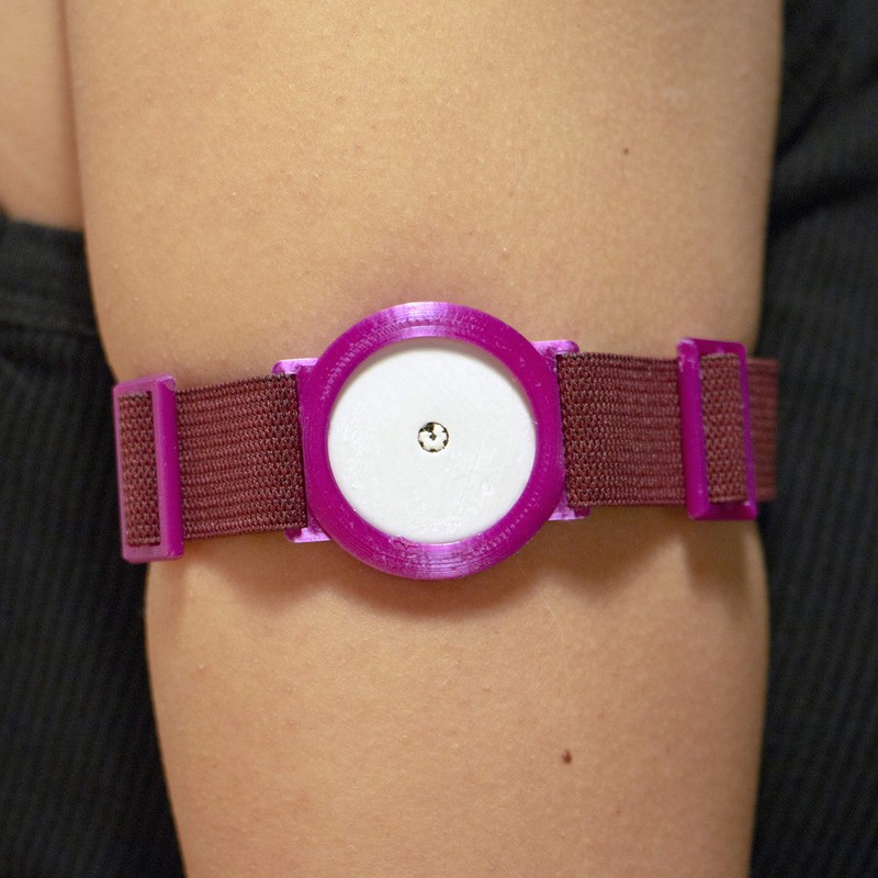 Freestyle Libre 1/2 Sensor Armband Holder Purple Protects Your Sensor