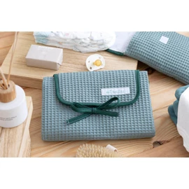 Mi bollito Set of 2 Waterproof Changing Pads and Changing Bag for Wipes and Nappies Made in Spain, Green, Stylish