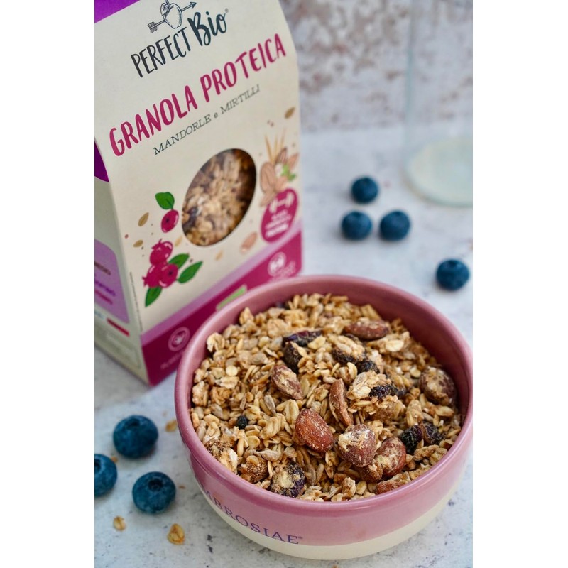 Perfect Bio Organic Protein Granola, Almonds & Berry