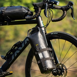 ENLEE 1pack Front Bike Fork Bag with Multipurpose Cage, 5L Waterproof Dry Bike Bags for Bicycles, Lightweight Portable Roll Top Design Bike Packing Fork Bags, Suitable for Fat Frame Mountain Bikes