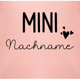 Geschenk mit Namen personalisiert by Shirtracer - Body Boy Girl - Mini Last Name | Pregnancy Announcement Gift Birth Baby, 4 Baby Pink