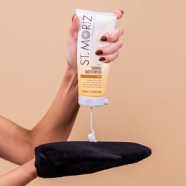 St. Moriz Golden Glow Lotion with Self-Tanning Effect, 200 ml