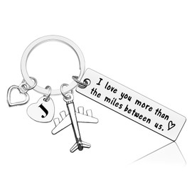 Vadaka Couple Anniversary Keychain for Boyfriend Girlfriend Letter A-Z Keychain Long Distance Relationship Gift Keychain