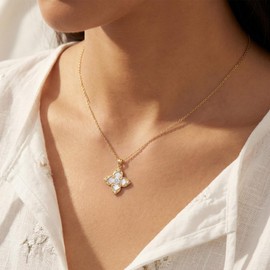 NORBU Gold Clover Necklace for Women, 18K Gold Plated Dainty CZ Lucky Four Leaf Clover Pendant Necklace, Adjustable Choker Chain Charm Necklace Jewelry Gift for Women, Style01