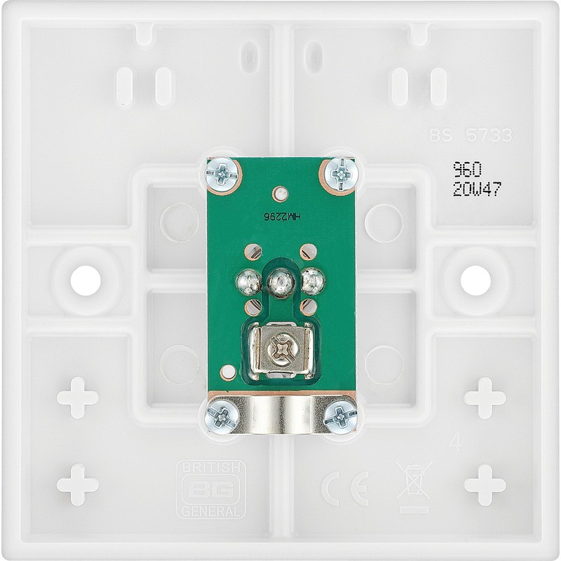 BG Electrical 960-0J Single Co-Axial Socket, White Moulded, Square Edge