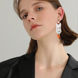 Seakuur Acrylic Rabbit Carrot Feces Earrings for Women Cute Bunny Stud Earrings Funny Novelty Animal Poop Jewelry (Rabbit Carrot)