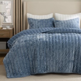 Bedsure Velvet Quilt King Size Set - 108"x96" Lightweight Velvet Comforter King, Oversized Luxury Bedspread Coverlet Quilted Bedding Set, Ultra Soft Winter Quilt with 2 Pillow Shams, Blue